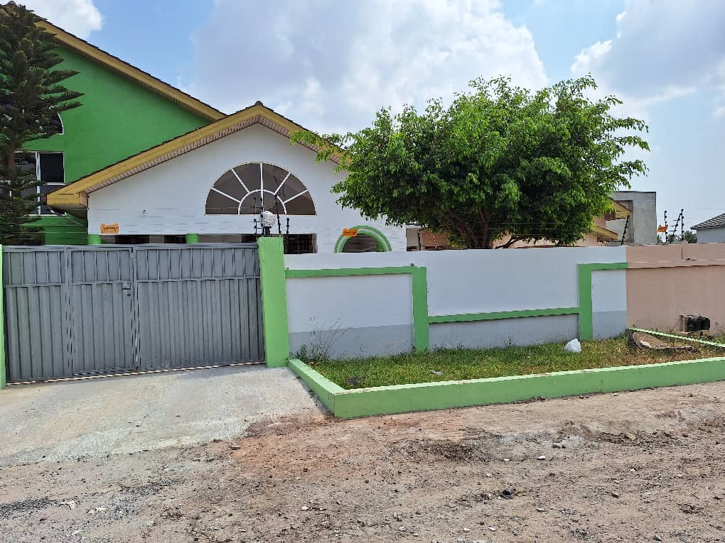 Three bedroom house for rent. Tema 1